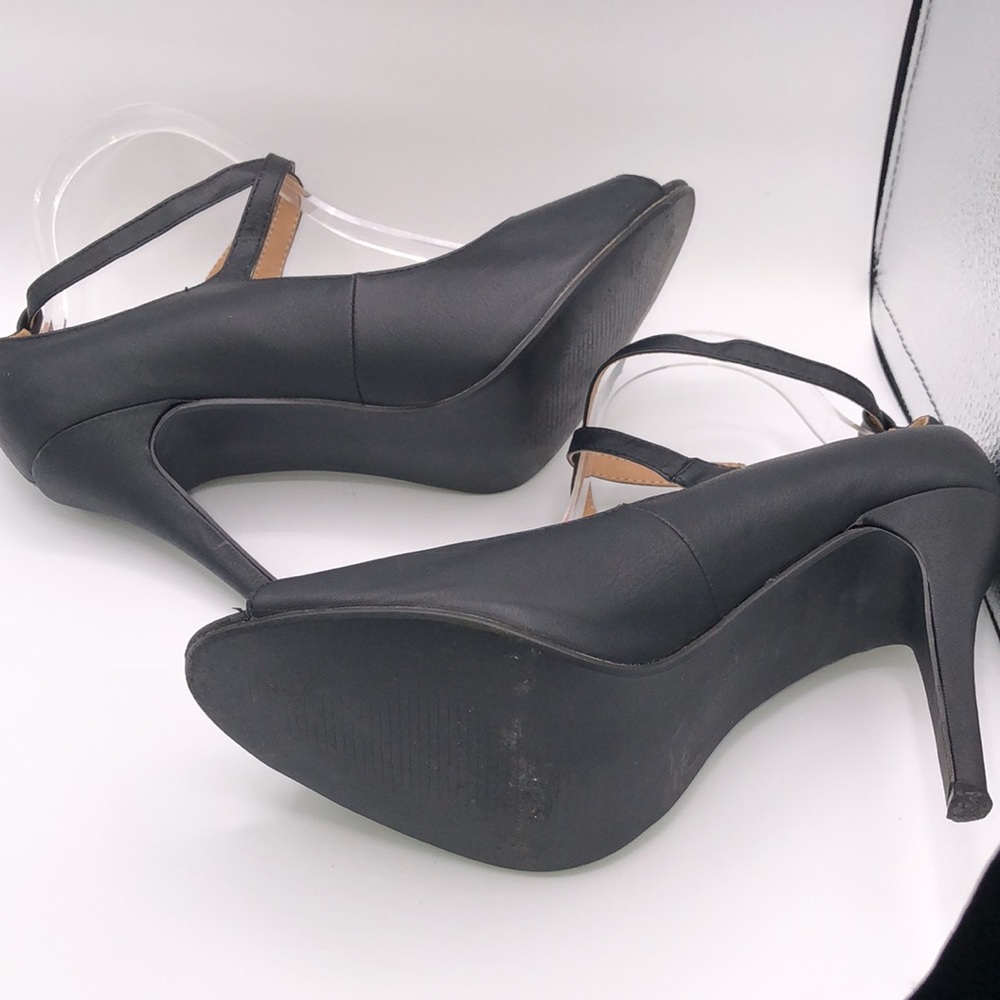 HOT TOMATO Stilettos Size 9.5 Peep Toe Ankle Strap Black - Picture 4 of 5